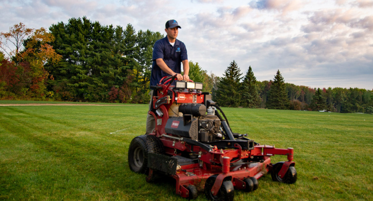 3 Genuine Benefits Of Hiring Commercial Lawn Mowing Services | Commercial Mowing Logan City