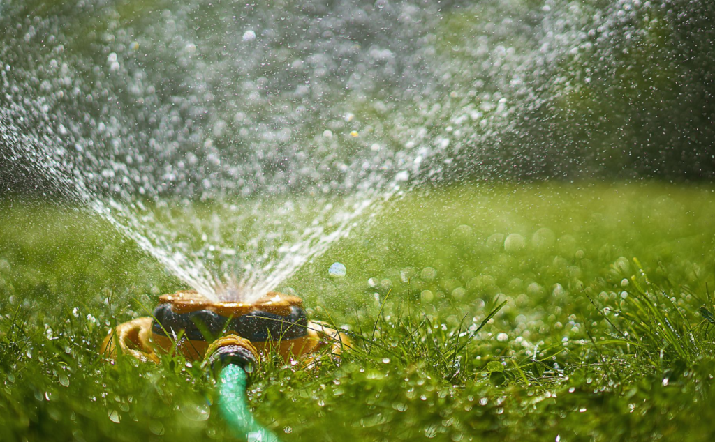 The Automatic Water Sprinkler System Save You Get Wet in The Face